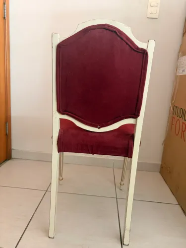 Relíquia Cadeira francesa centenária