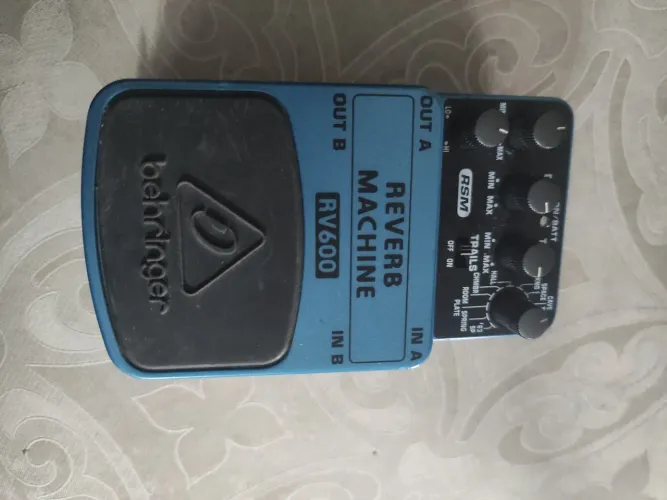 Reverber beringer rv600