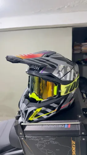 Capacete AIROH + óculos 100% ar mega