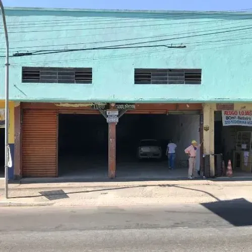 Ponto comercial/Loja/Box para aluguel com 240 metros quadrados em São Benedito - Santa Luz