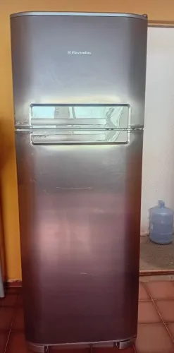 Refrigerador Electrolux frost free df50x