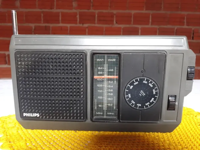 Radio antigo philips raríssimo funcionando