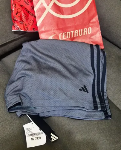 BERMUDA ADIDAS COMPRADA NA CENTAURO DO SHOPPING METRÓPOLE NOVA