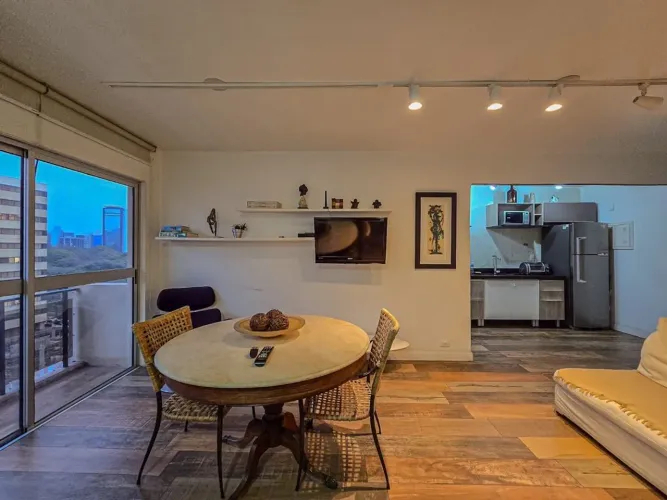 Lindo Apartamento 1 dormitório mobiliado na Rua Bela Cintra 32