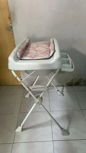 Banheira com trocado feminino