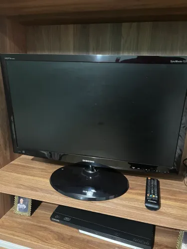 TV Samsung 27 Polegadas SyncMaster com Controle - Funcionando Perfeitamente