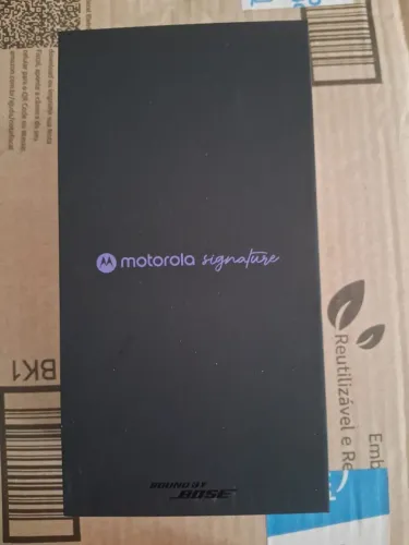 Celular Motorola Signature