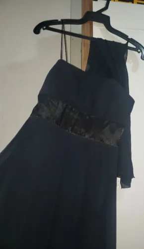 VENDO VESTIDOS DE FESTA.