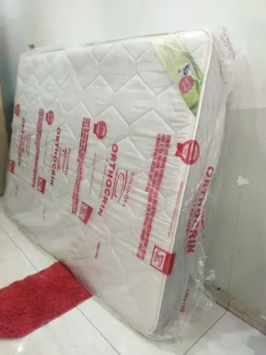 Colchão casal orthocrin,sem uso, aceito cartão e entrego grátis 