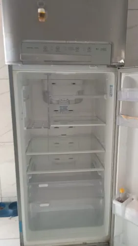 Geladeira Frost Free duplex Eletrolux 473 litros seminova