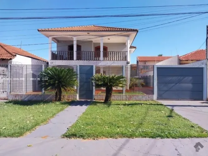 Sobrado para Venda em Campo Grande, Vila Taveirópolis, 4 dormitórios, 3 suítes, 6 banheiro