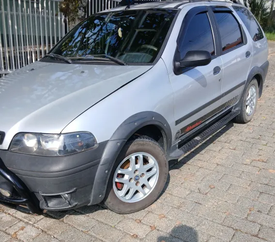 Fiat Palio Weekend Adventure 1.8 8V 103cv 4P 2004