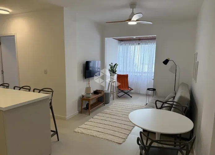 Apartamento a venda no Centrinho dos Ingleses