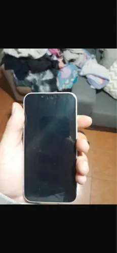 iPhone 16e (3 meses de uso)