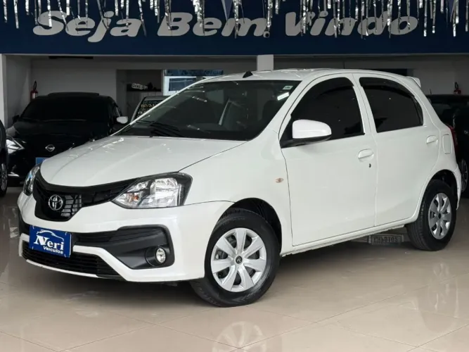 Toyota Etios X 1.3 Flex 16V 5P Mec. 2020