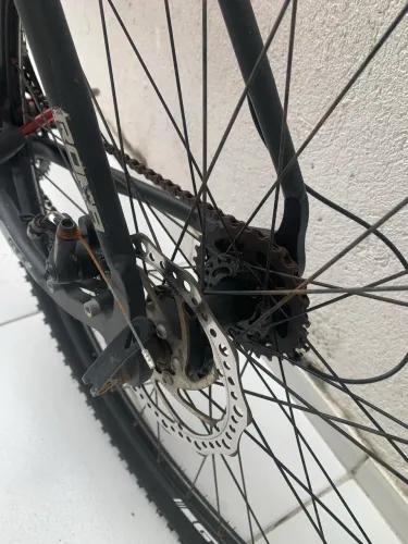 Bicicleta semi nova a venda 