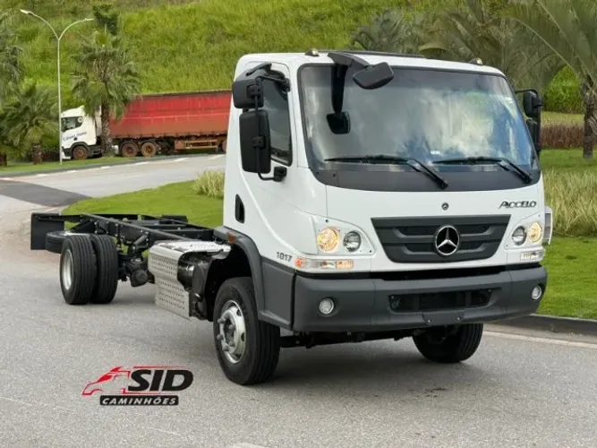 Mb Accelo 1017 Zero 2025