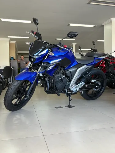 Fazer 250 2021 semi nova apenas 29222km
