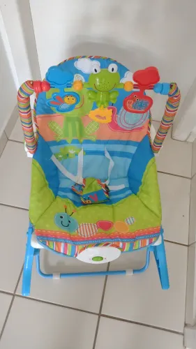 Cadeirinha de descanso para bebê
