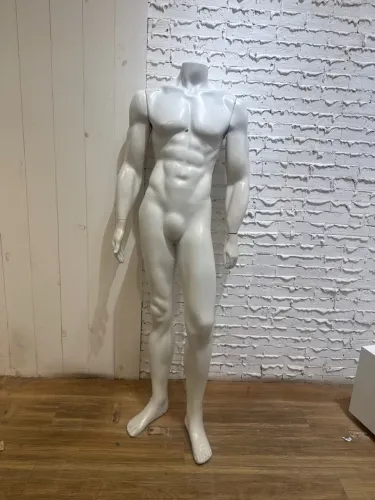 Manequim masculino
