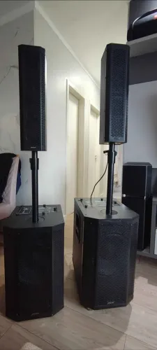 Caixa de Som Vertical Line Frahm GRT 12 PAR Parcelo no cartão