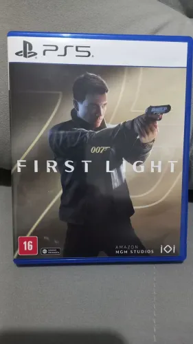 Vendo 007 First Light (PS5)