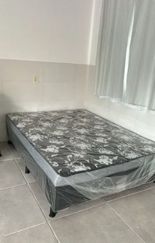 Vendo cama Box conjugado 3 meses de uso
