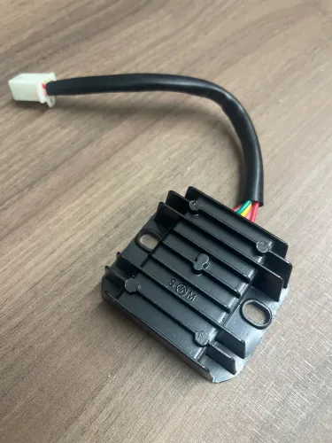 Regulador retificador jet