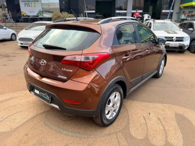 Hyundai HB20X Style 1.6 Flex 16V Aut. 2015