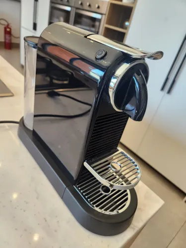 Cafeteira Nespresso CitiZ