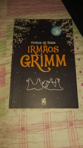 Livro "Contos de fadas " irmãos grimm