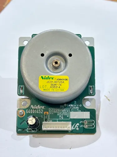 motor Nidec com placa de circuito integrado integrado 
