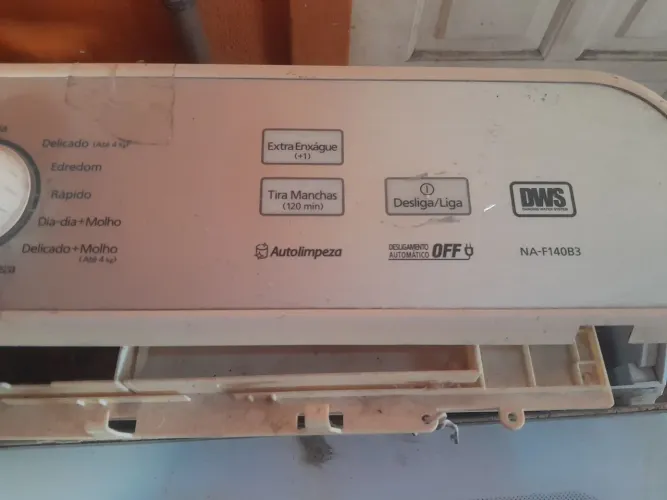 Maquina de lavar com defeito Panasonic 12k