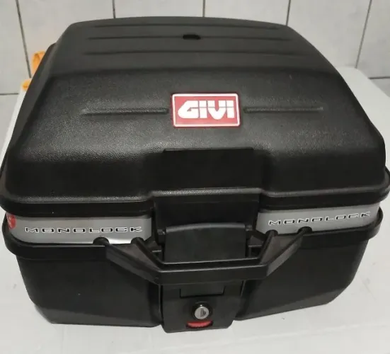 Baú Givi 27L para Moto à Venda