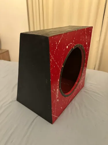 Caixa MDF para subwoofer 10