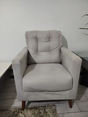 Poltrona Sala de Estar Em Perfeito Estado 