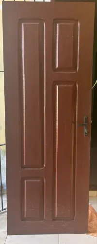 PORTA DE MADEIRA