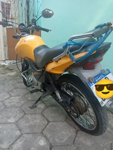 Vendo Moto CG fan 150 no Preço.