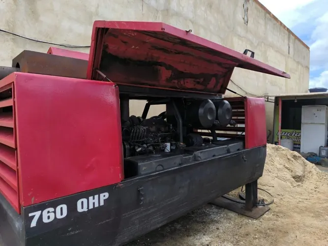 Compressor de ar Chicago pneumatic QHp760.