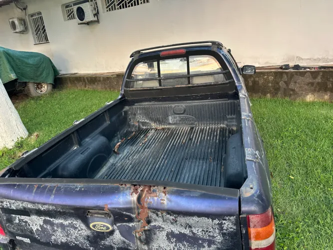Ford Courier 1.3i/furgão 1998