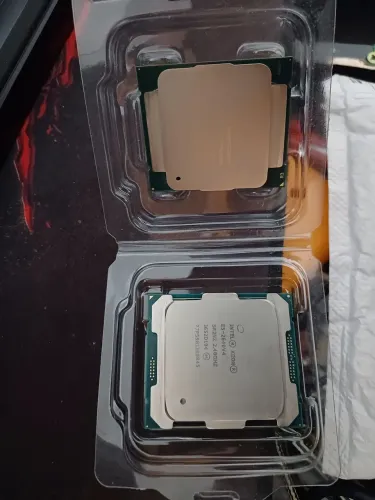 Processadores Xeon x99 2640v4 e 2650v3