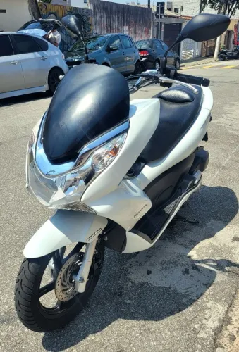 PCX 150 DLX 2014 COM APENAS 35.800KM ORIGINAIS