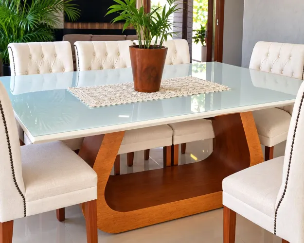Vendo mesa 8 cadeiras