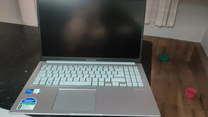 Notebook ASUS Vivobook 15 Intel Core i5 1334U 16GB Ram 1TB SSD