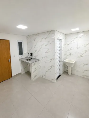 Casa 2 Cômodos para Alugar em Helena Maria - Osasco | Ótima Localização