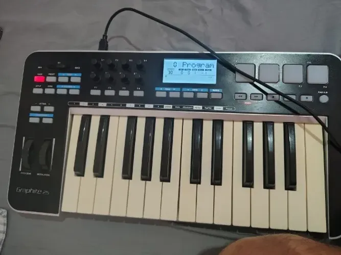 Samson Graphite 25 USB Controlador MIDI