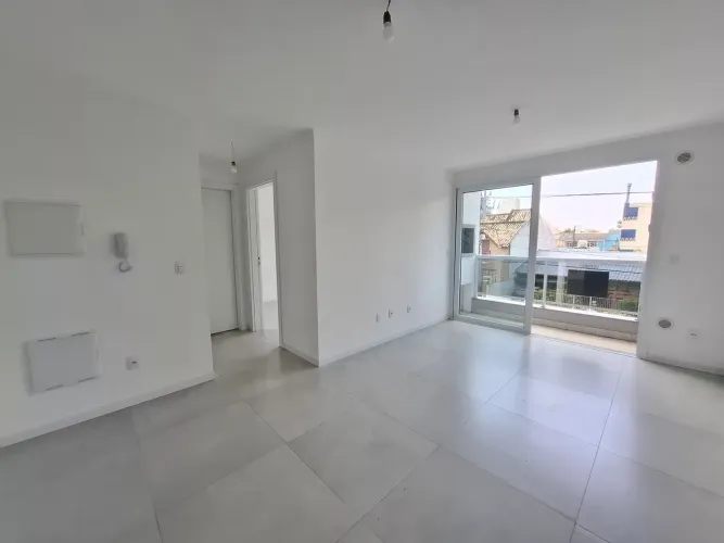 Imóvel Novo - 100 metros da Praia, 01 vaga de garagem e Elevador.