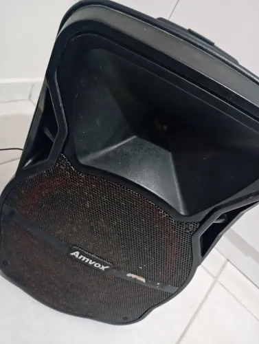 Caixa de som AMVOX 290W coisa boa