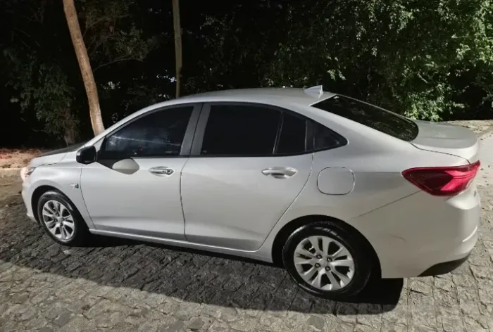Chevrolet Onix Plus LT 1.0 12V TB Flex Mec. 4P 2021