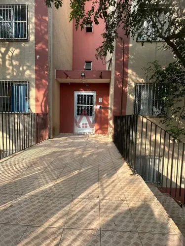 Apartamento à venda em Itaquera.
